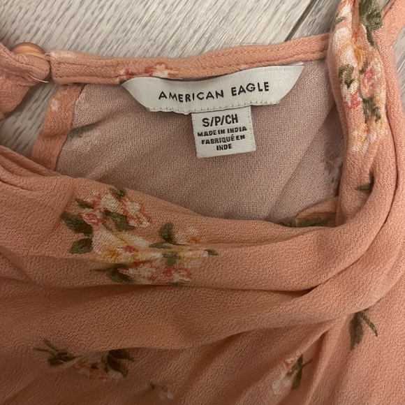 Peachy pink floral tank top - Picture 2 of 3